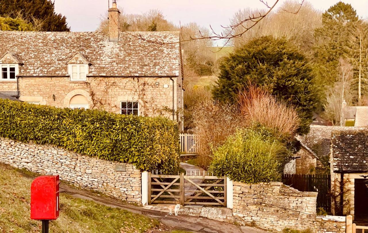 The Old Post Office Studio Apartment In A Beautiful Cotswold Village Cirencester Dış mekan fotoğraf