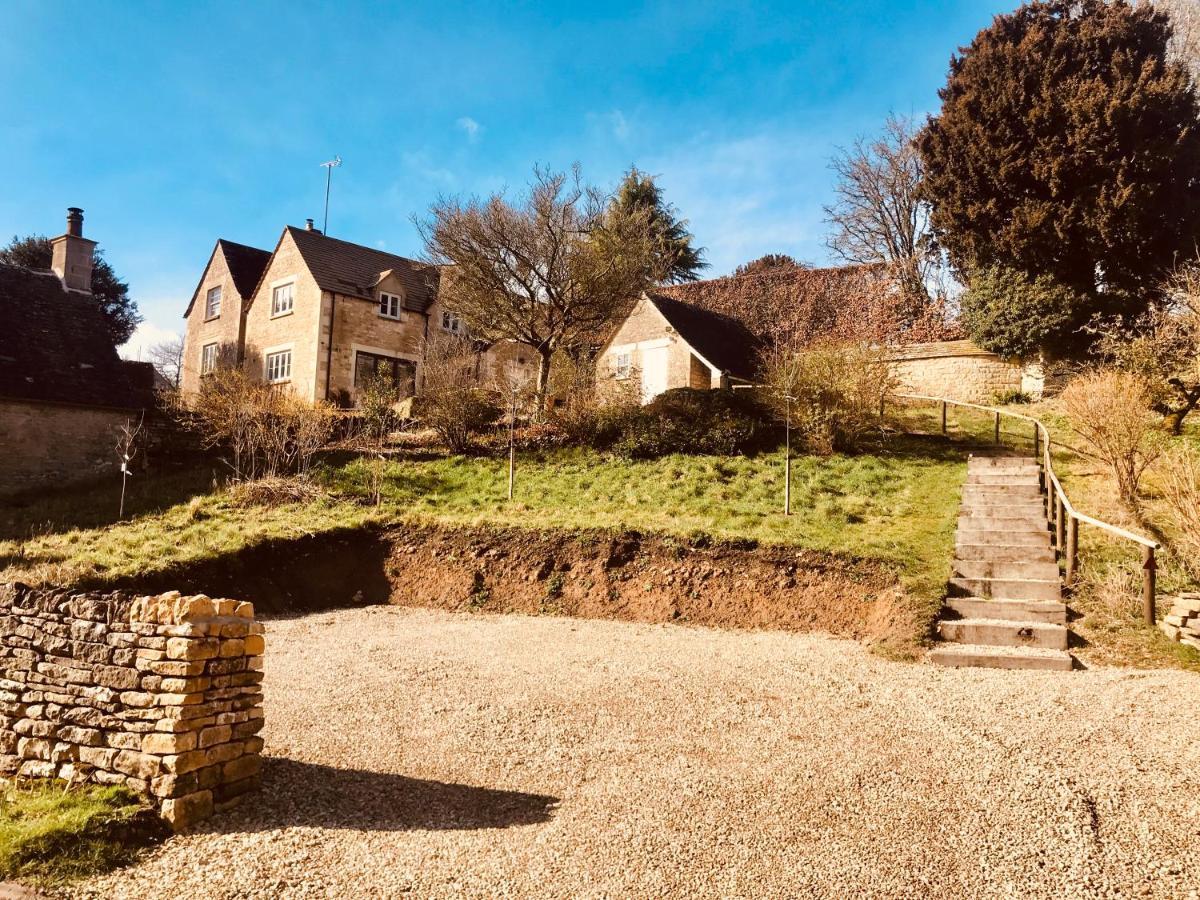 The Old Post Office Studio Apartment In A Beautiful Cotswold Village Cirencester Dış mekan fotoğraf
