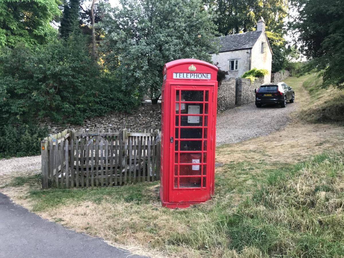 The Old Post Office Studio Apartment In A Beautiful Cotswold Village Cirencester Dış mekan fotoğraf